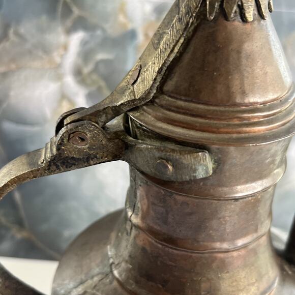 Vintage Hand Forged Lidded Coffee Urn Pitcher Copper Turkish Middle Eastern - Picture 4 of 16